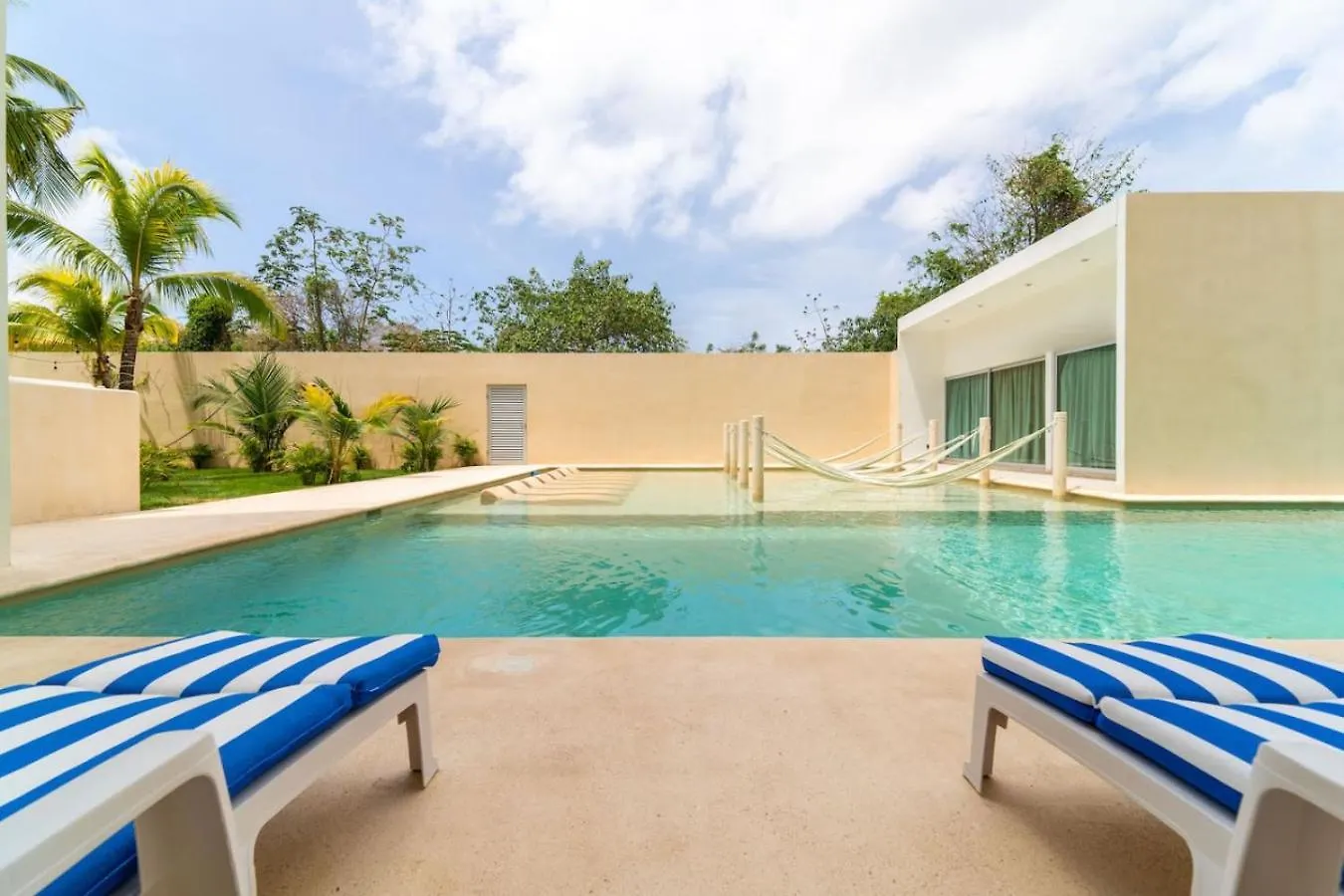 2 Bd Suite W Private Balcony, Gym And Rooftop Pool Playa del Carmen 0*,