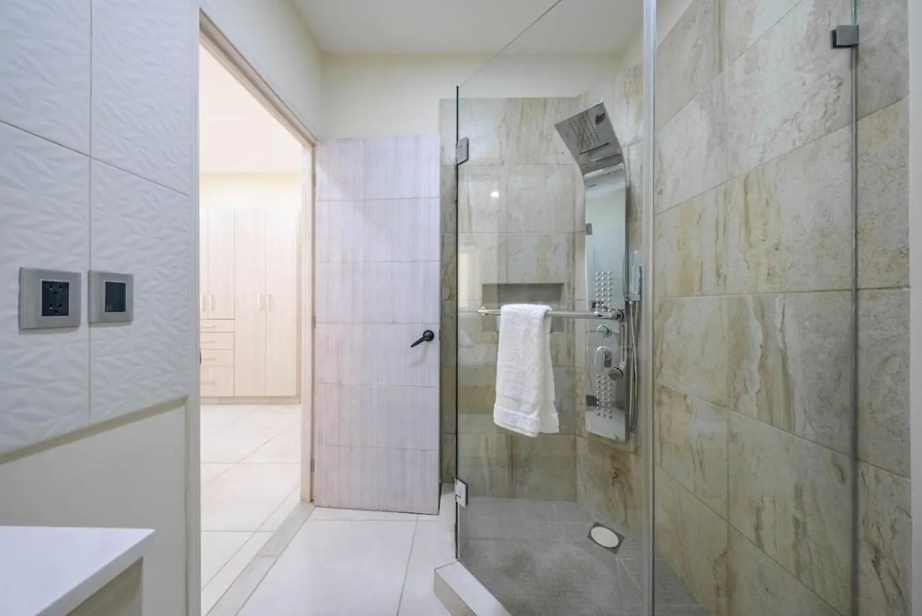 2 Bd Suite W Private Balcony, Gym And Rooftop Pool Playa del Carmen 0*,