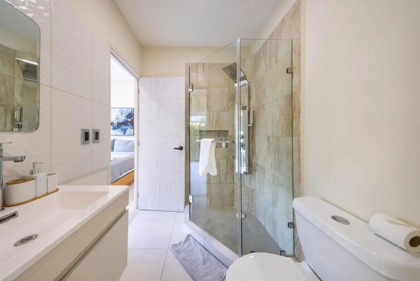 2 Bd Suite W Private Balcony, Gym And Rooftop Pool Playa del Carmen Holiday home