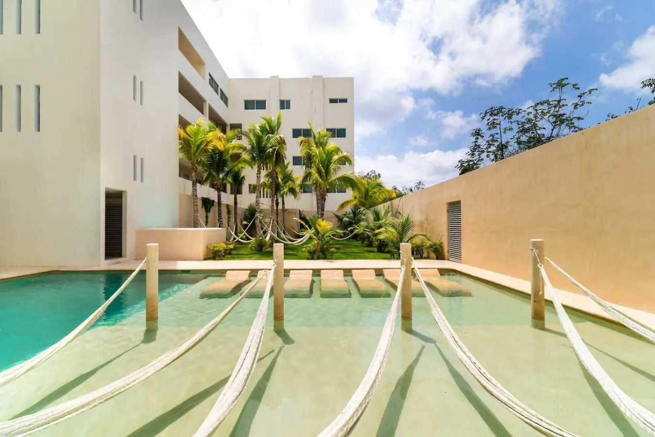 2 Bd Suite W Private Balcony, Gym And Rooftop Pool Playa del Carmen 0*,